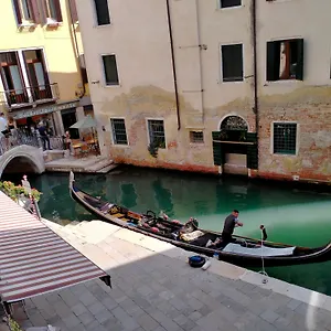 Dimora Al Doge Beato Vista Canale Bed & Breakfast Venezia
